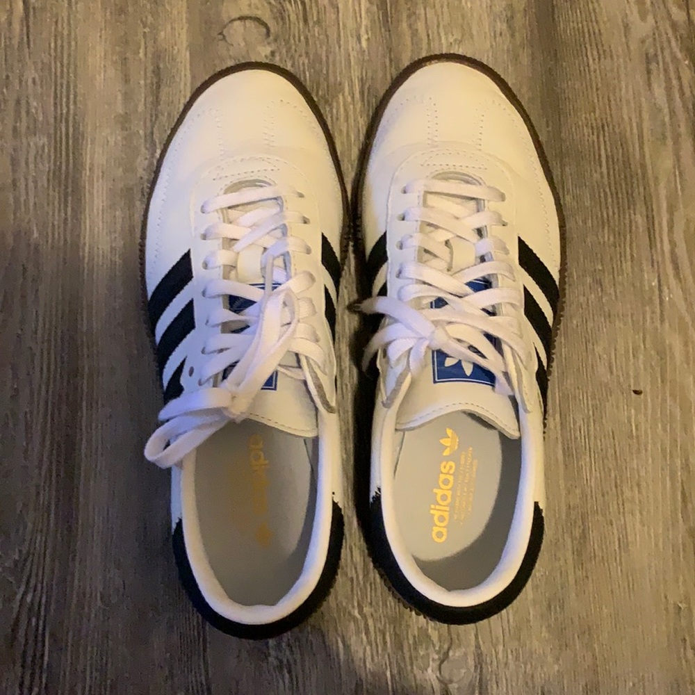 addidas originals Samba in white W6 -very new -